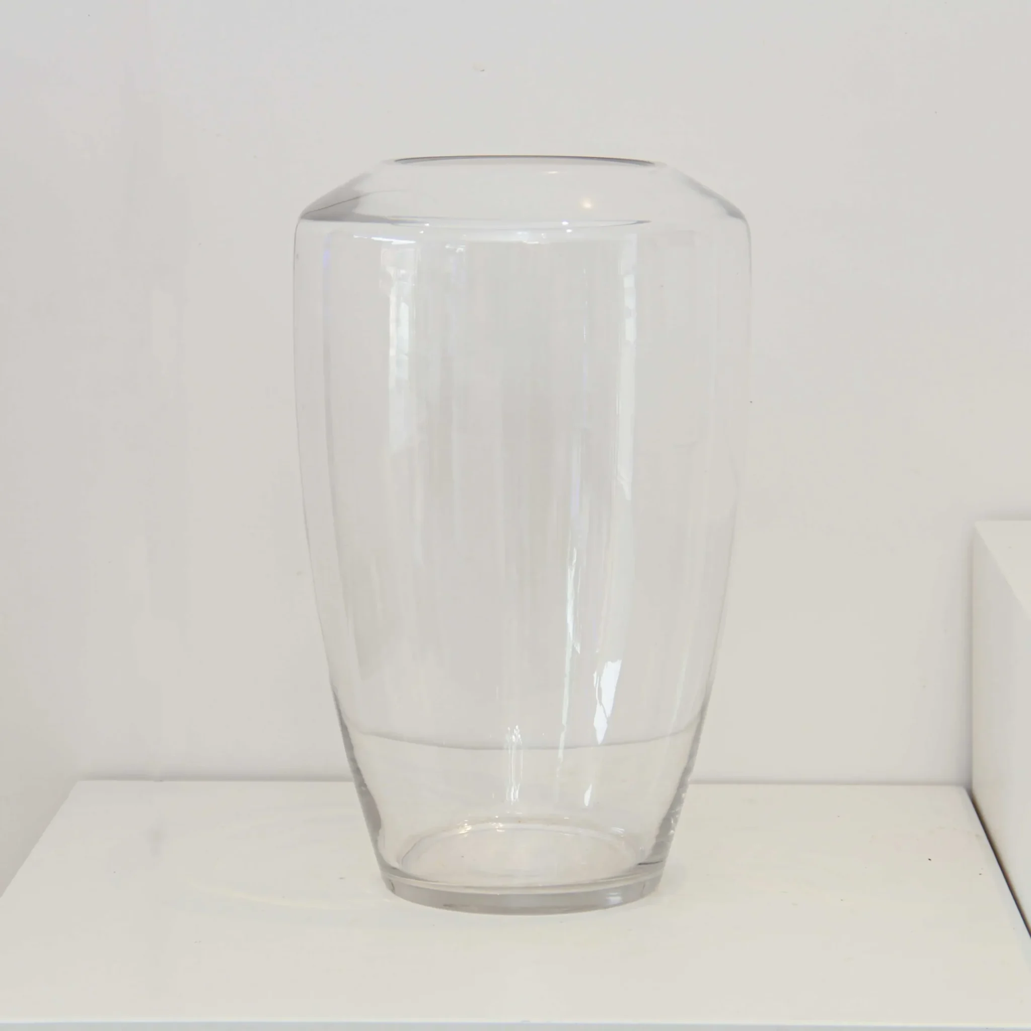Glass Vase V23