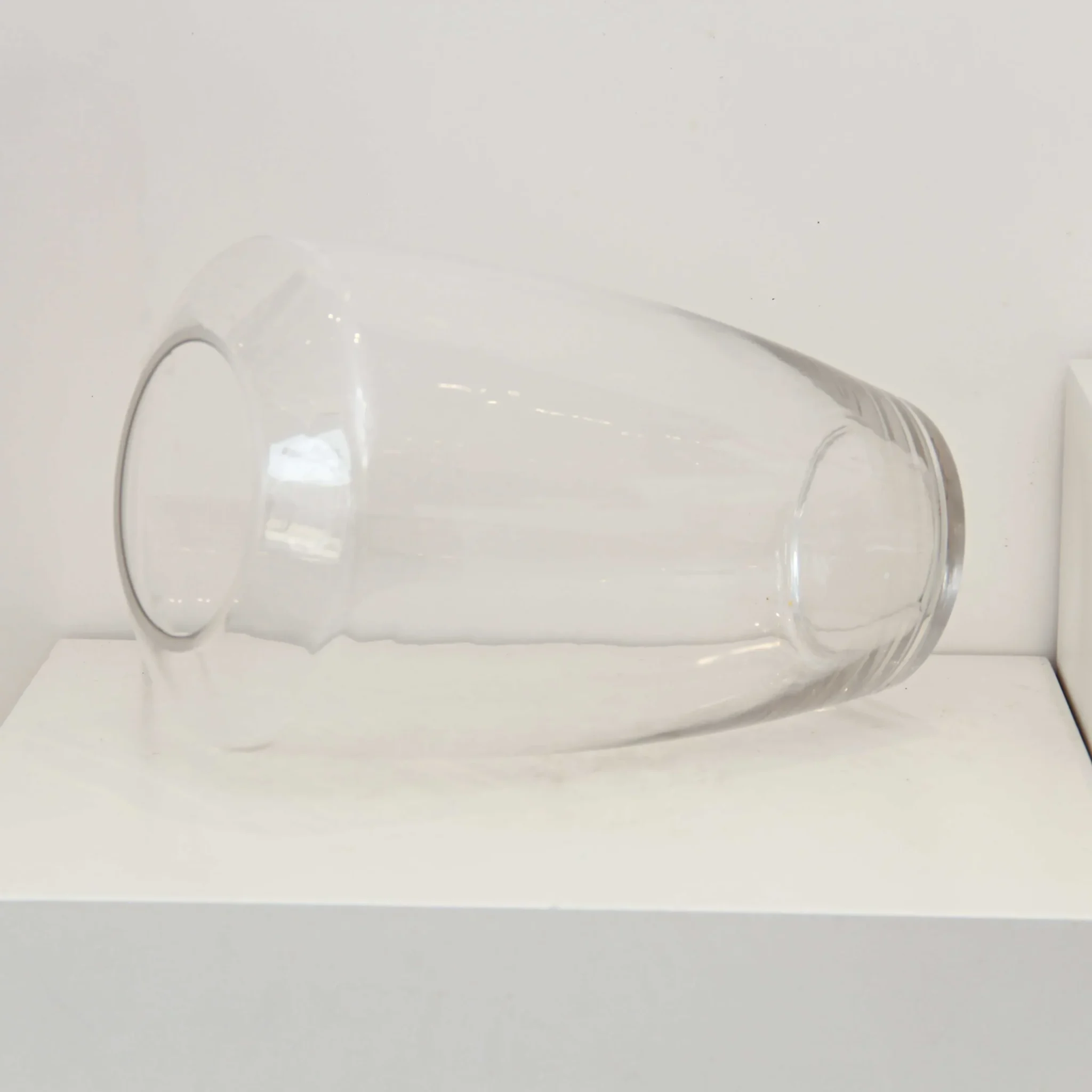 Glass Vase V23