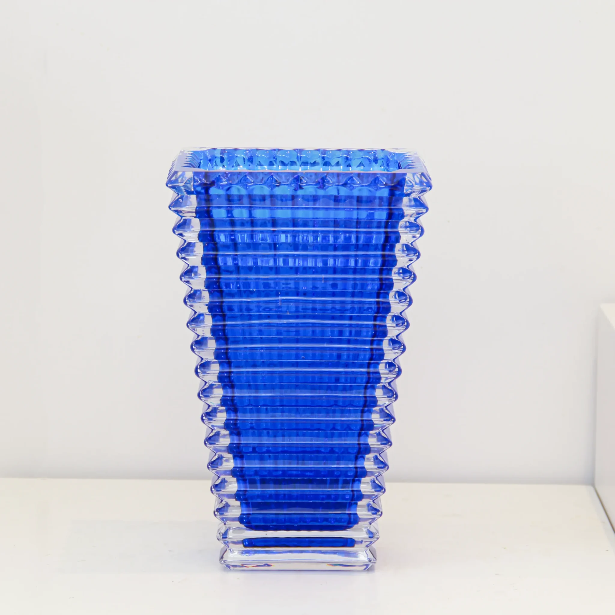Crystal Vase V18