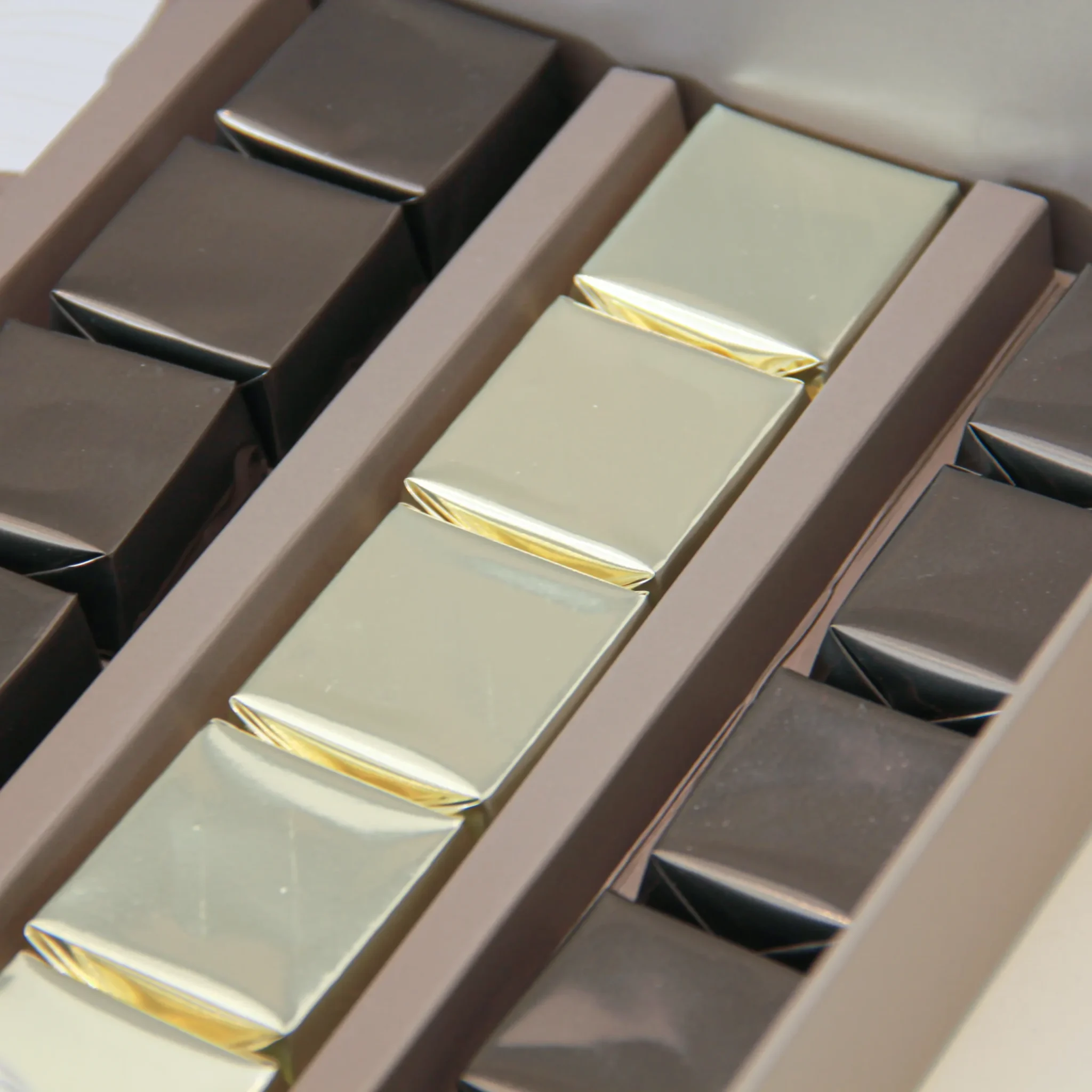 Blossom Treat Box 01