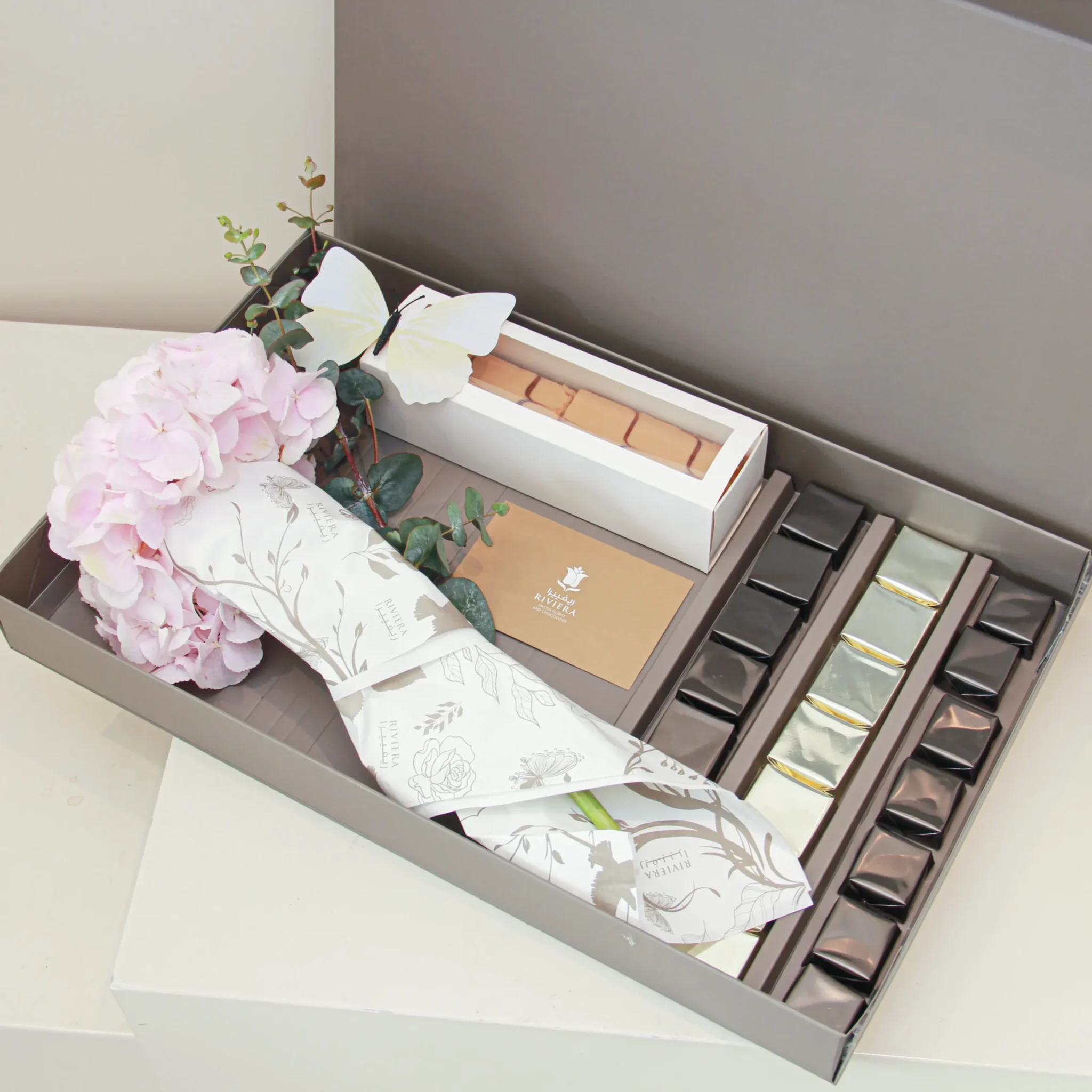 Blossom Treat Box 03