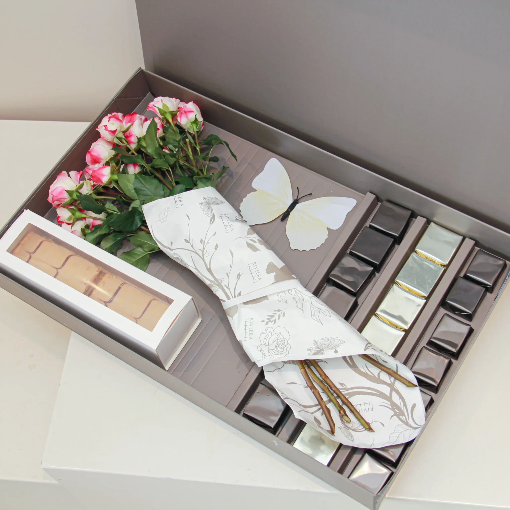 Blossom Treat Box 04