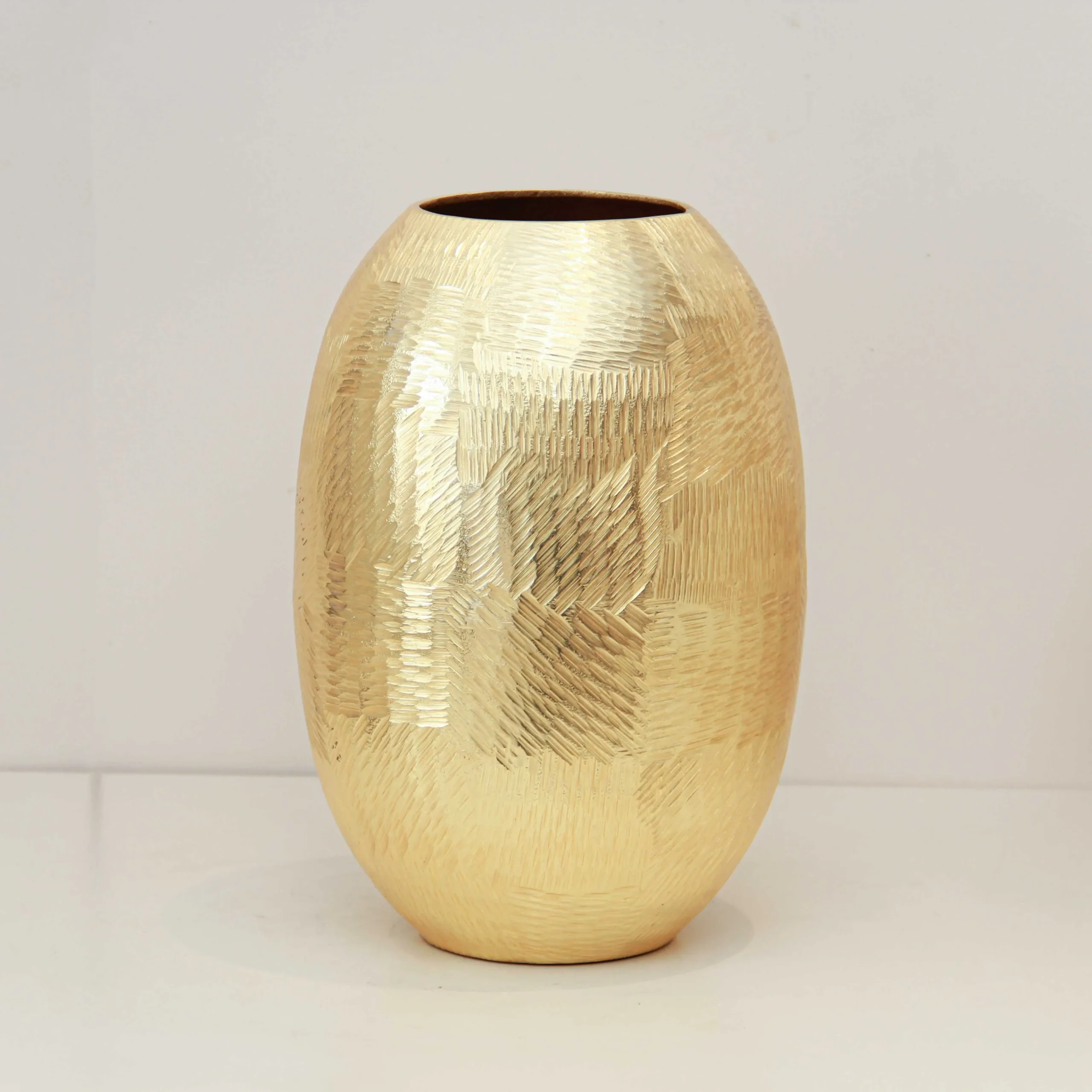 Nikel Vase V31