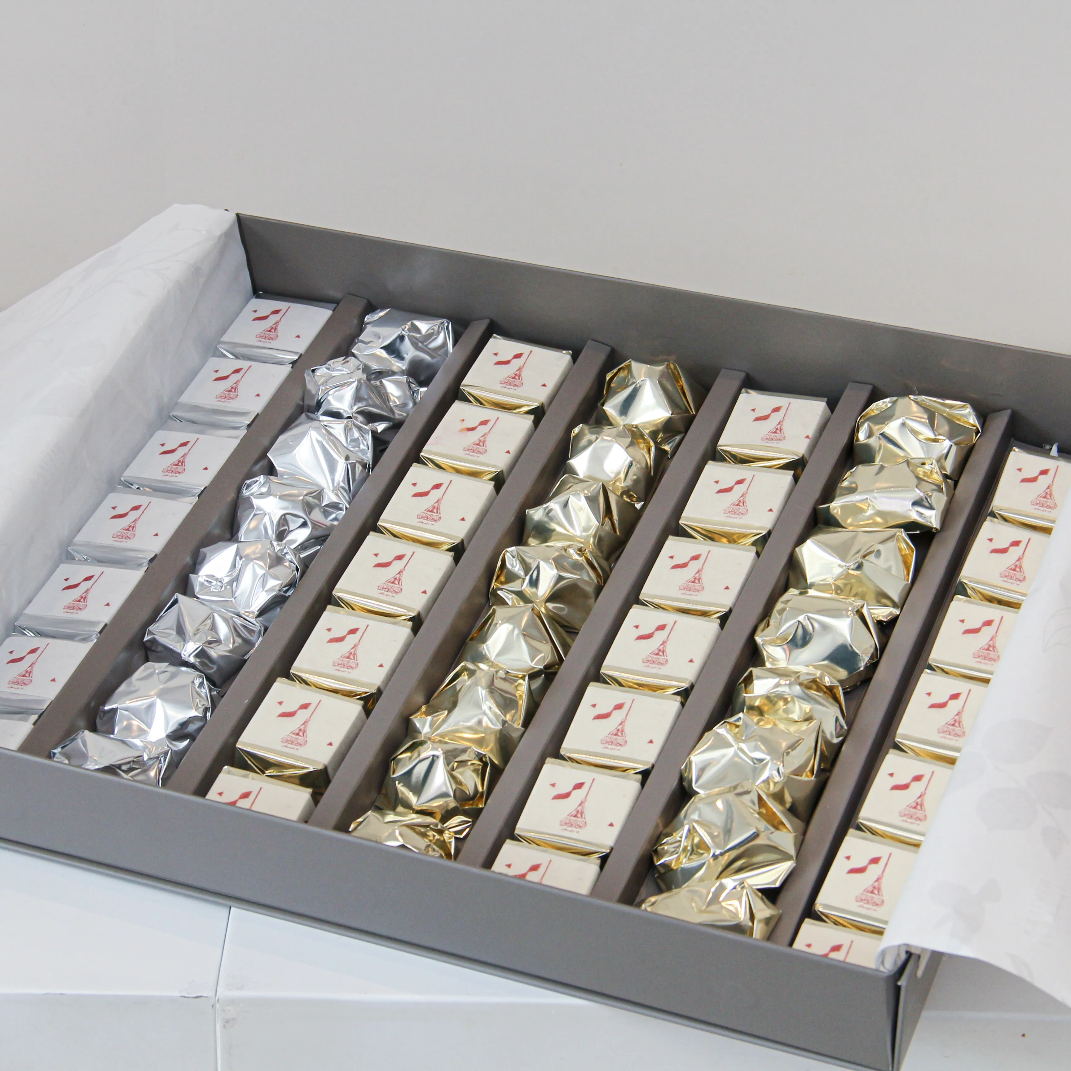 National Day Chocolate Box Medium - Image 2