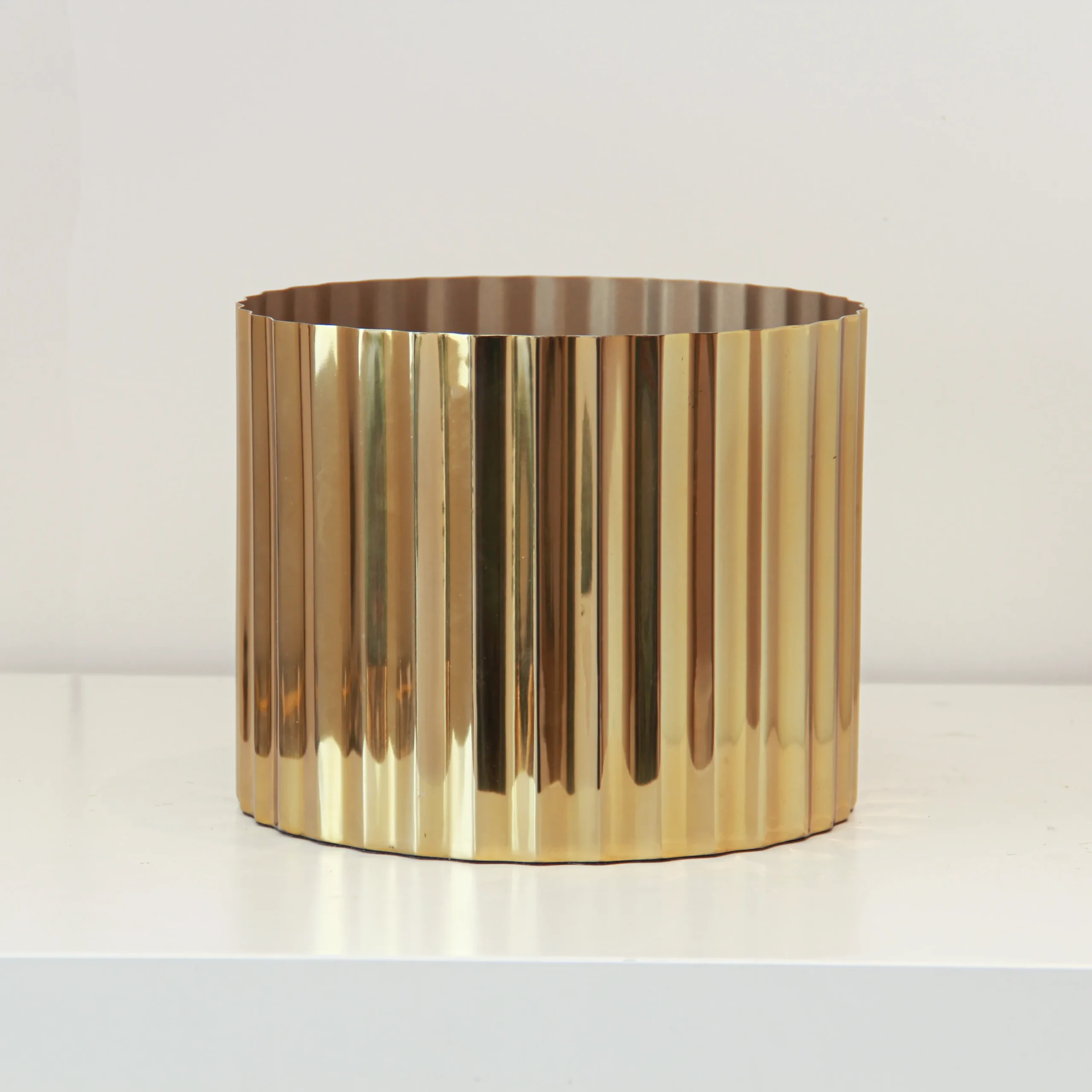 Silver Vase V19 - Image 2